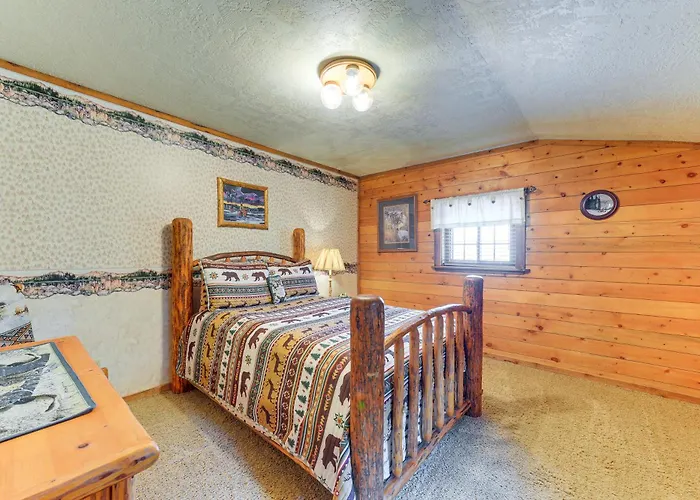 Stunning Mountain Views: Spacious In Dubois! Dubois
